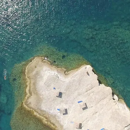 Kalypso Infinity Pool Villa *